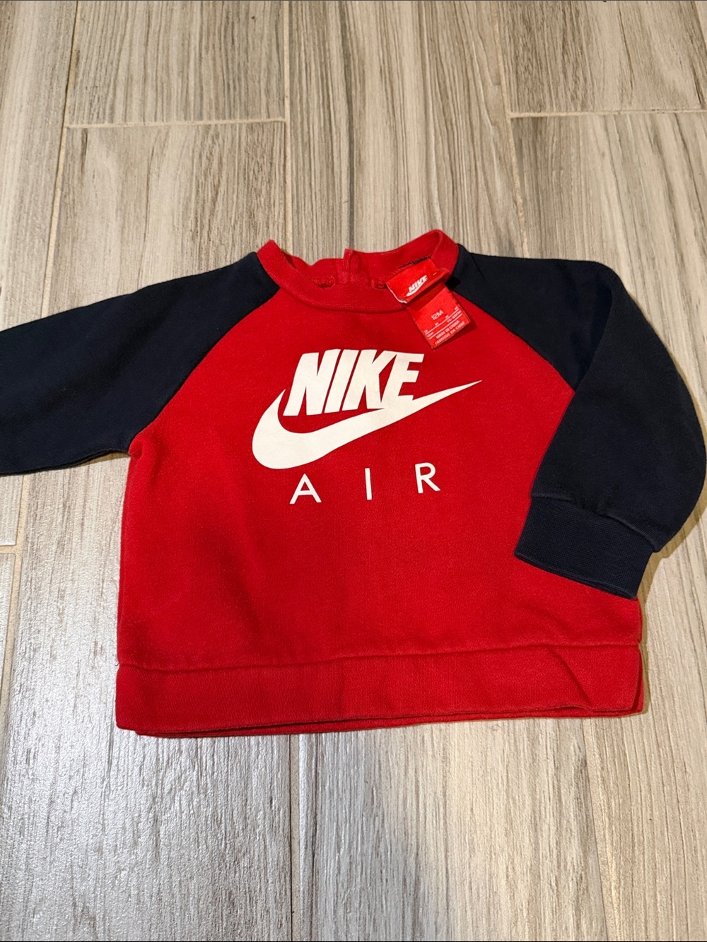 VTG Nike Red and Black 'Air' Logo Kids Sweatshirt